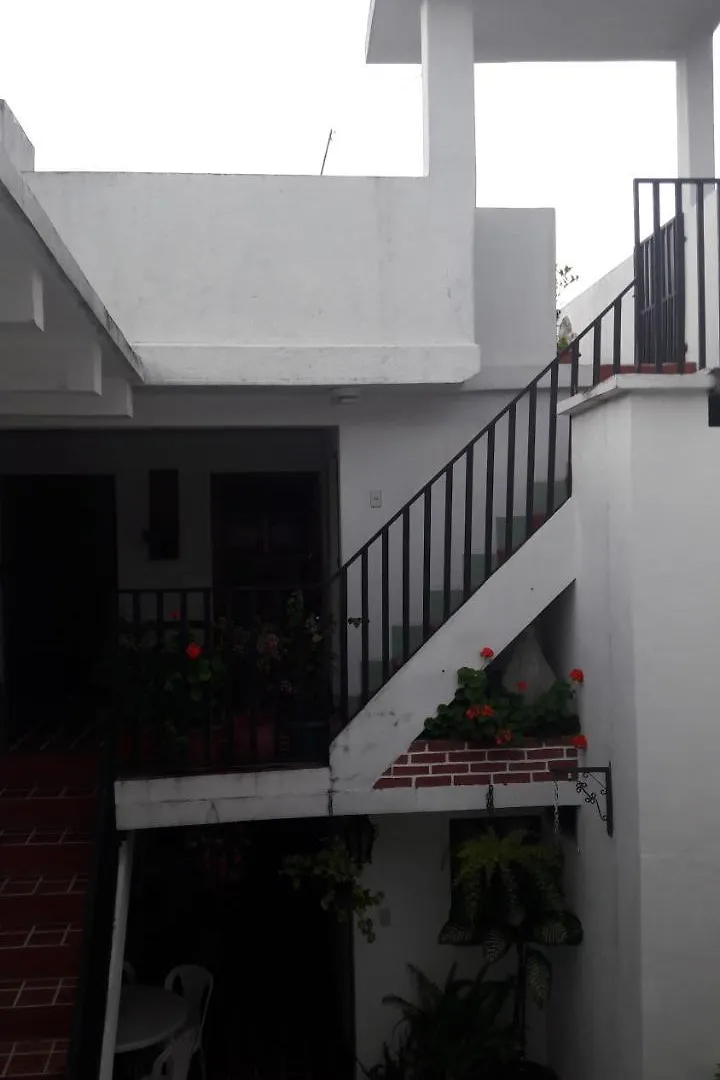 Hotel De Cortez Y Larraz Antigua